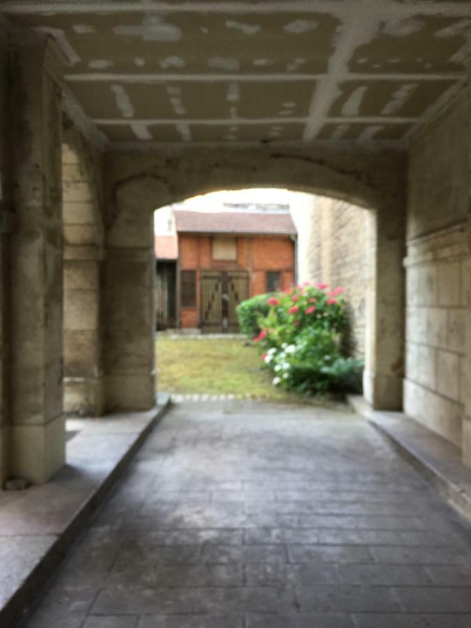 Le Jardin Darcy Liberte Hyper Centre Gare-Ville Parking Public Payant Dans La Rue Dijon Exteriör bild